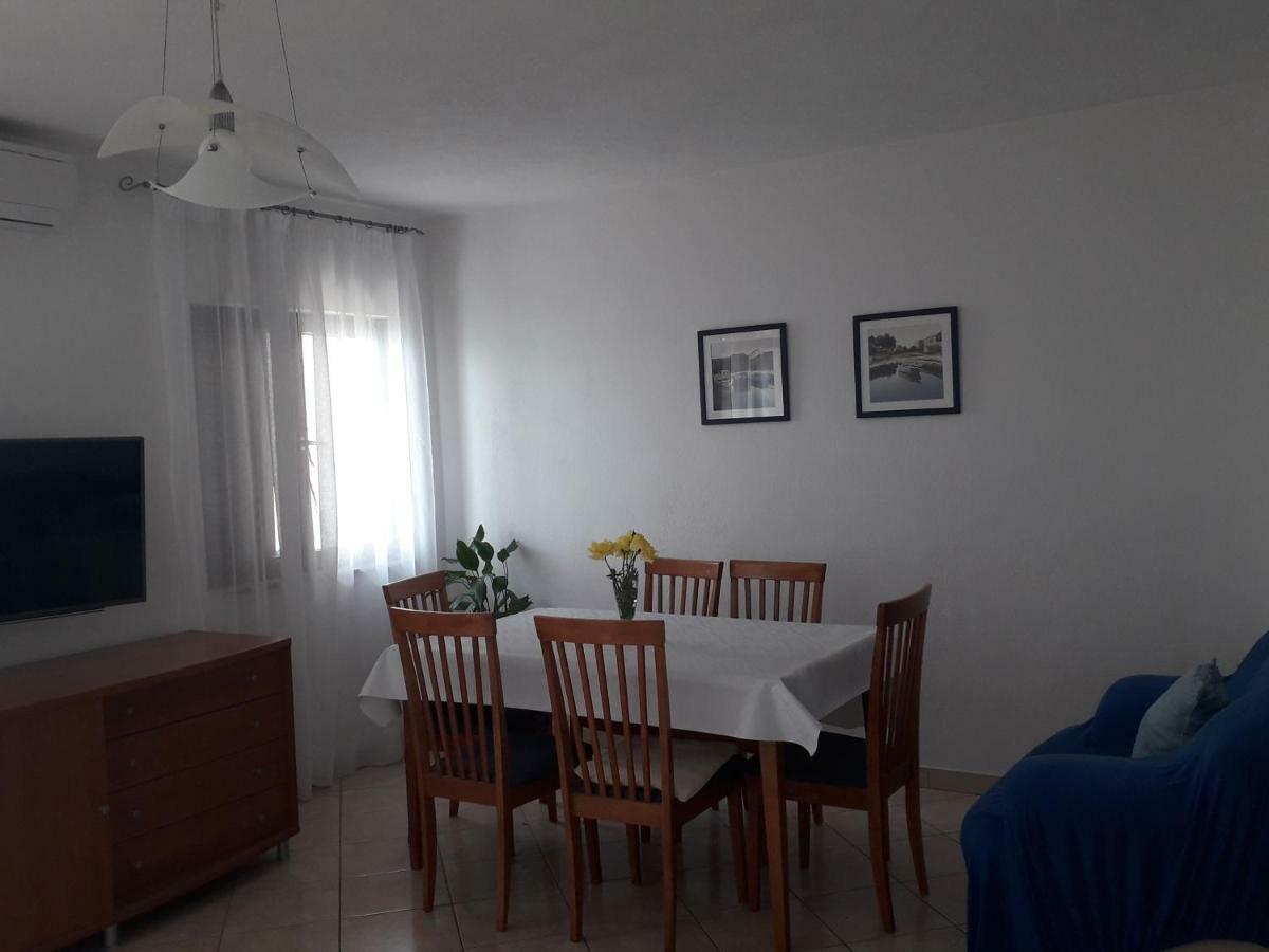 Apartmani Mara I Kata 오미스 외부 사진