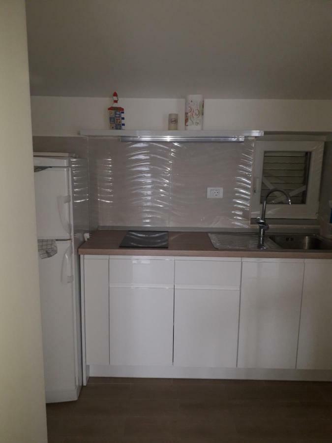 Apartmani Mara I Kata 오미스 외부 사진