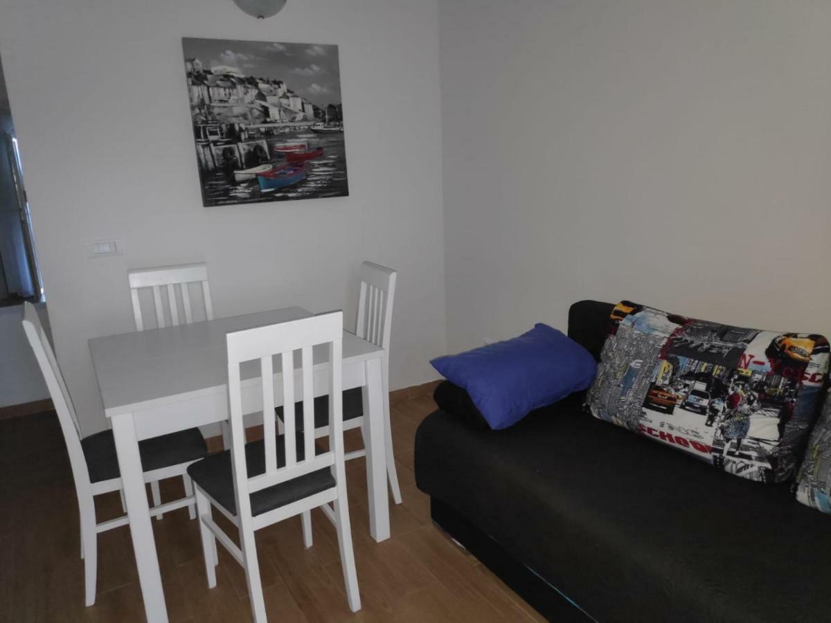 Apartmani Mara I Kata 오미스 외부 사진